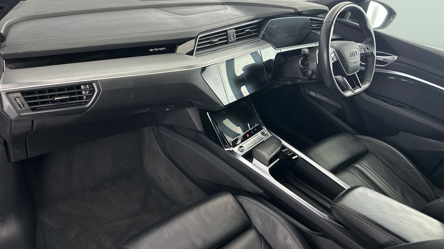 Used Audi e-tron 2022 for sale - 76577970: Photo 13