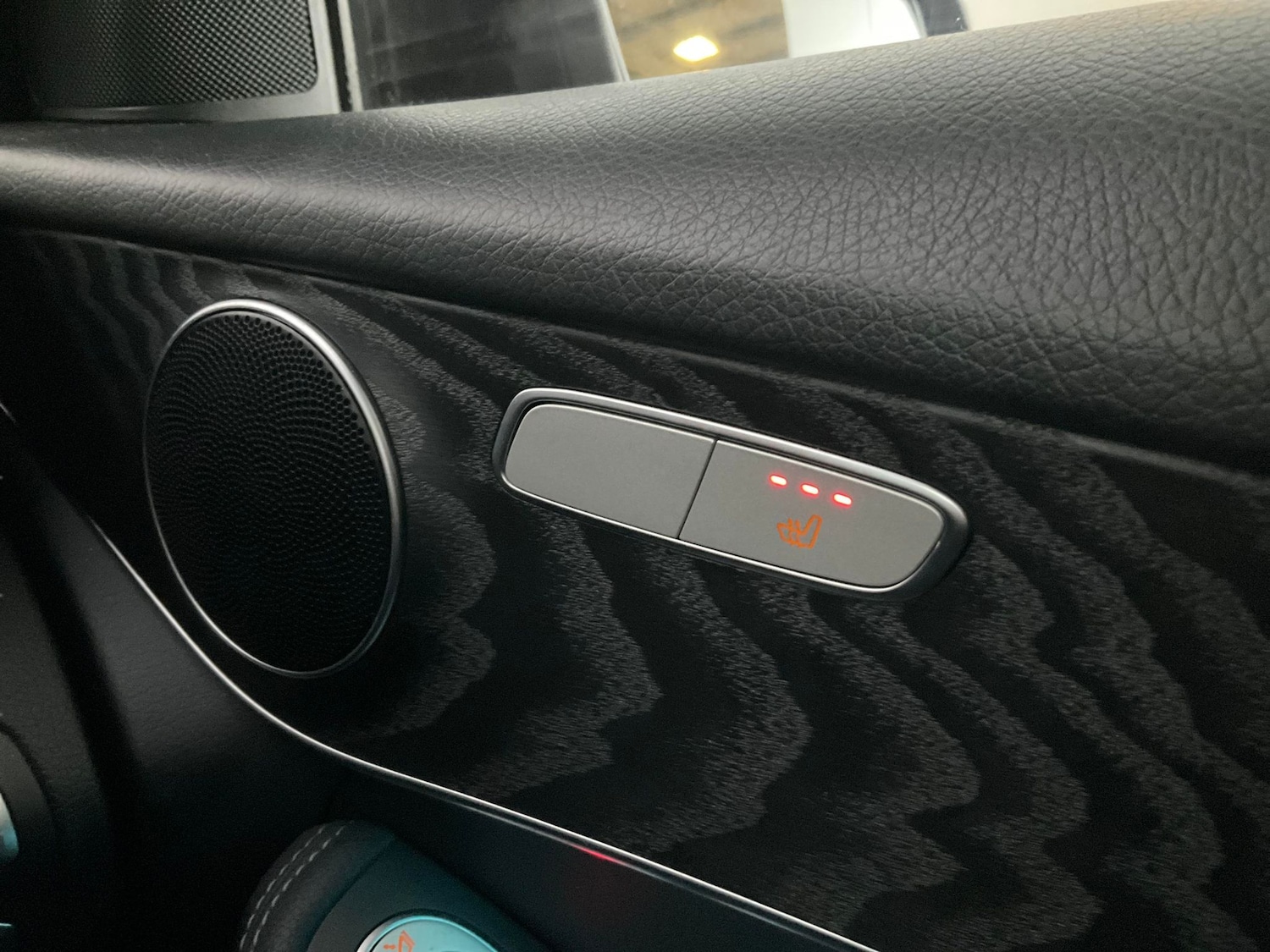 Used Mercedes-Benz GLC 2019 for sale - 76663431: Photo 22