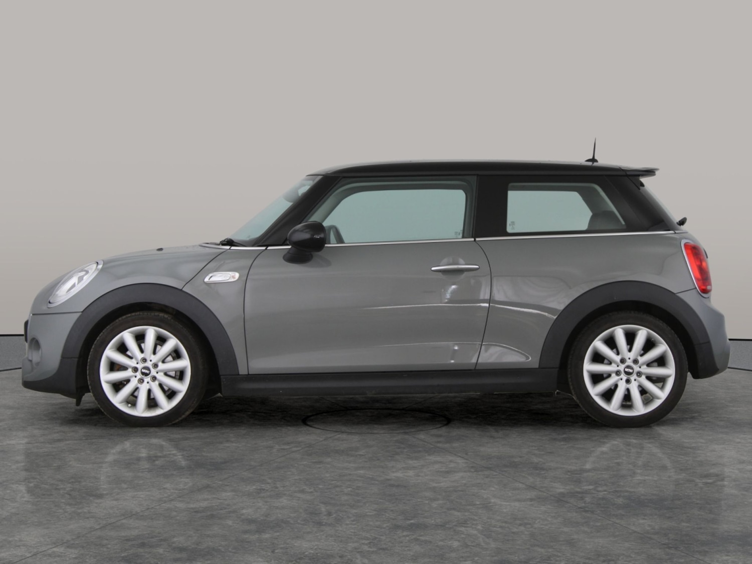 Used MINI Hatch 2018 for sale - 76719870: Photo 12