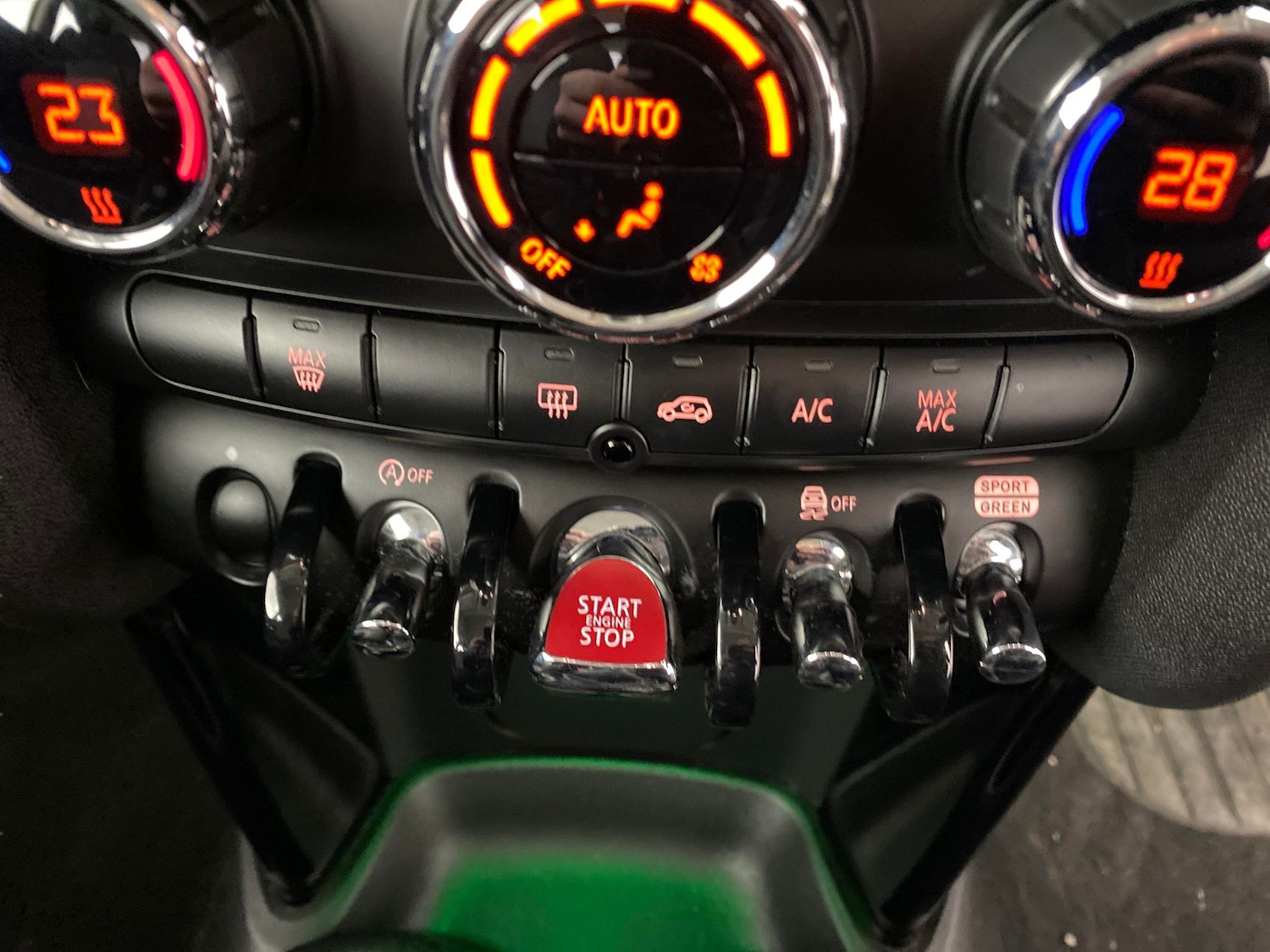 Used MINI Hatch 2018 for sale - 76719870: Photo 15