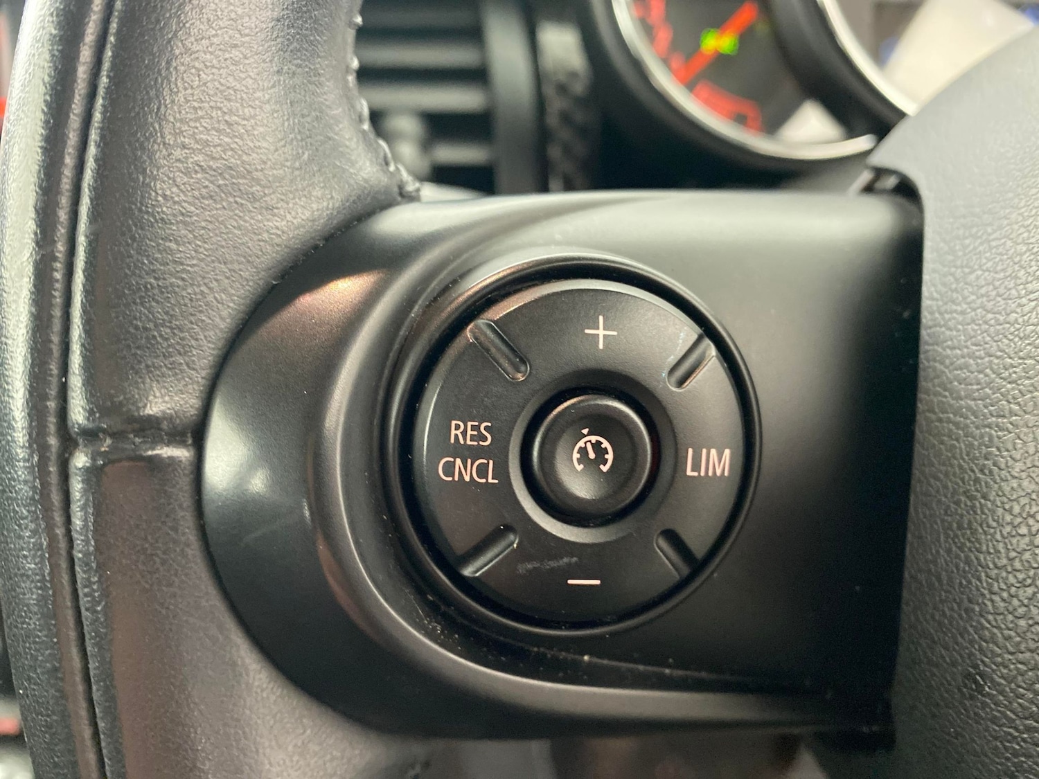 Used MINI Hatch 2018 for sale - 76719870: Photo 17