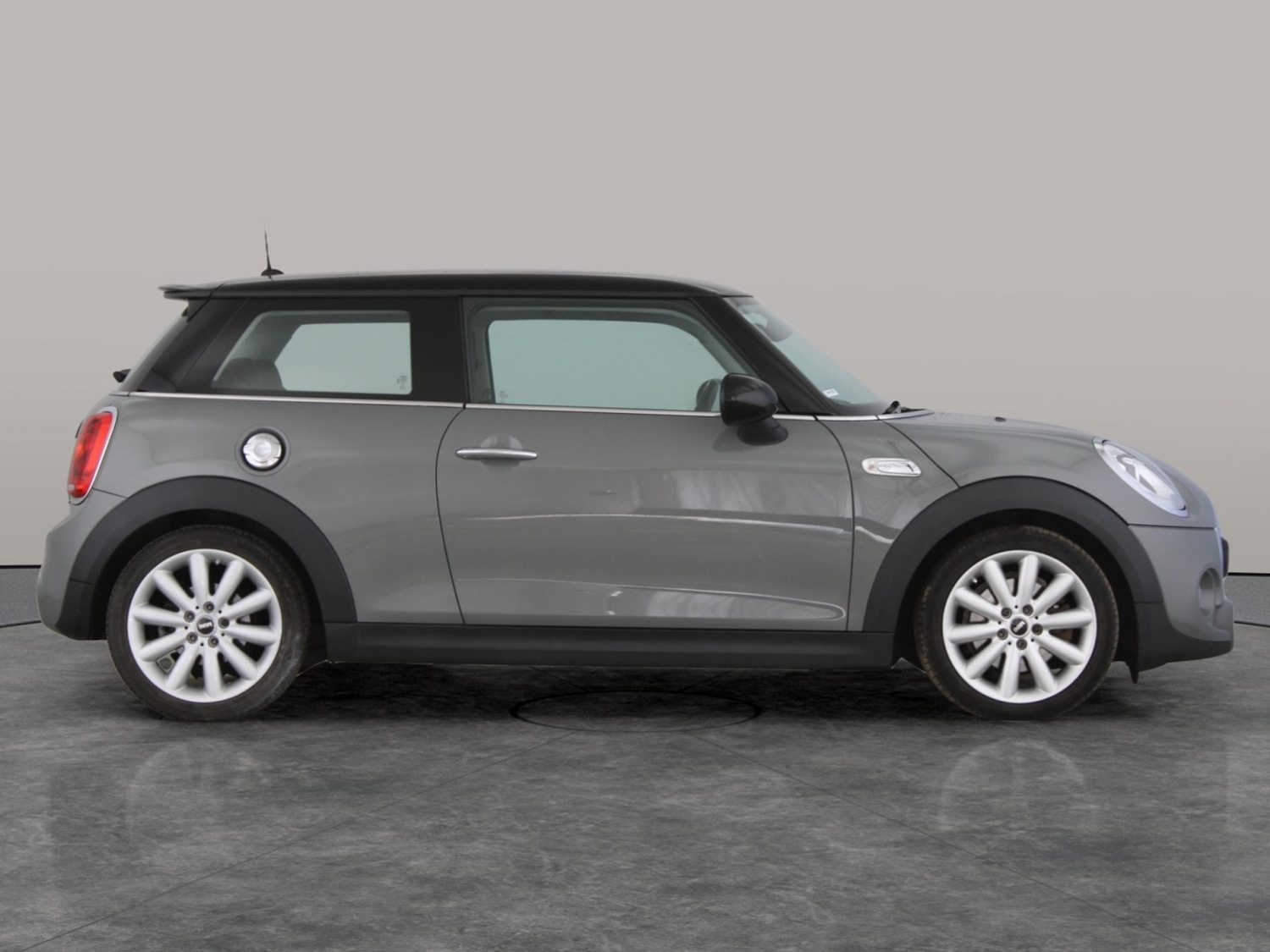 Used MINI Hatch 2018 for sale - 76719870: Photo 8