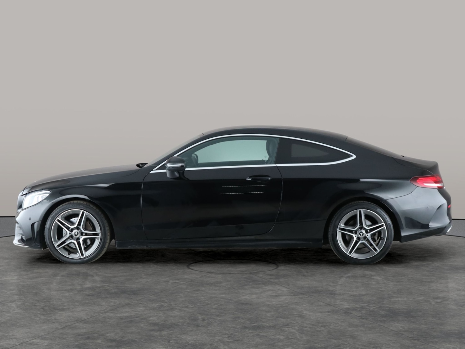 Used Mercedes-Benz C Class 2019 for sale - 76788737: Photo 14