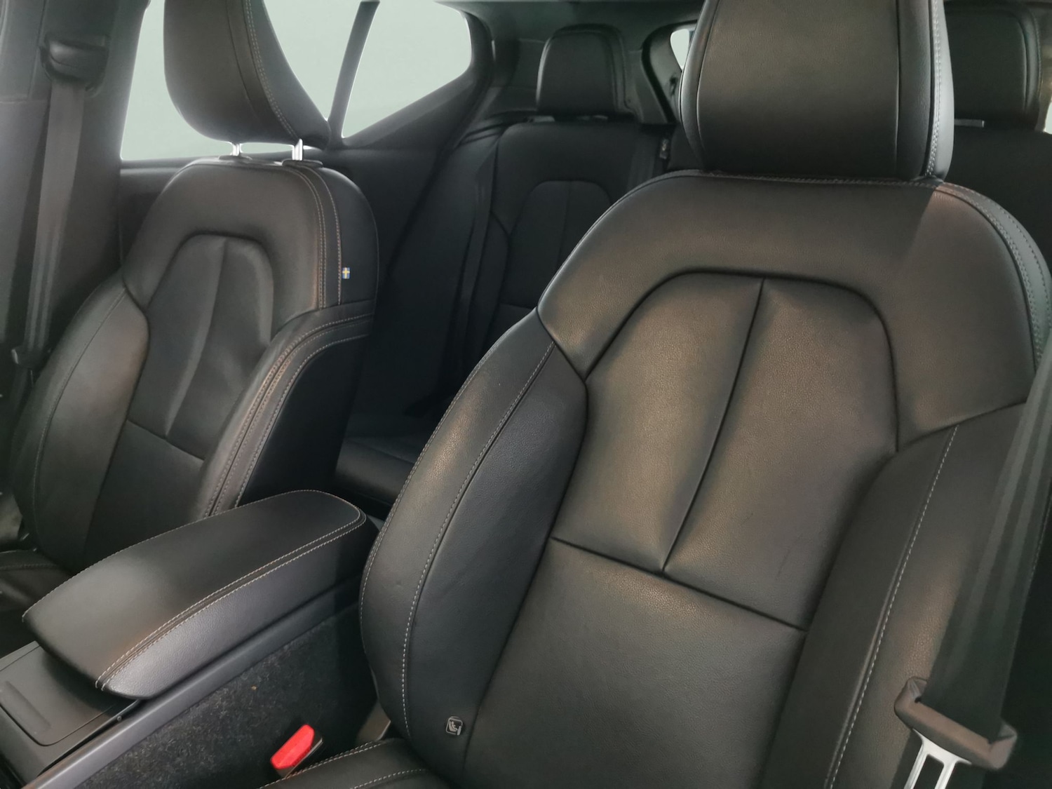 Used Volvo XC40 2021 for sale - 77210852: Photo 8