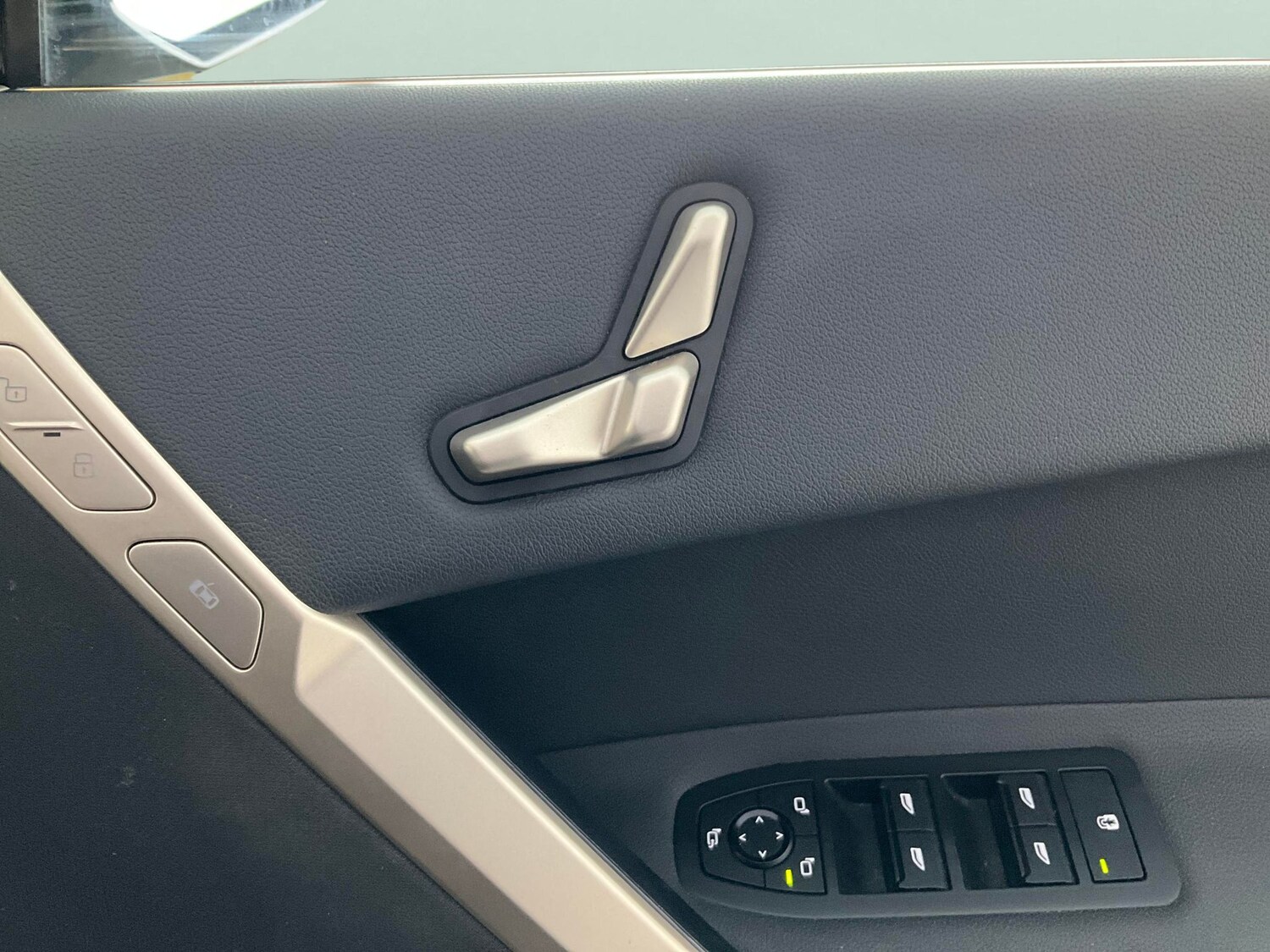 Used BMW iX 2022 for sale - 78104017: Photo 15