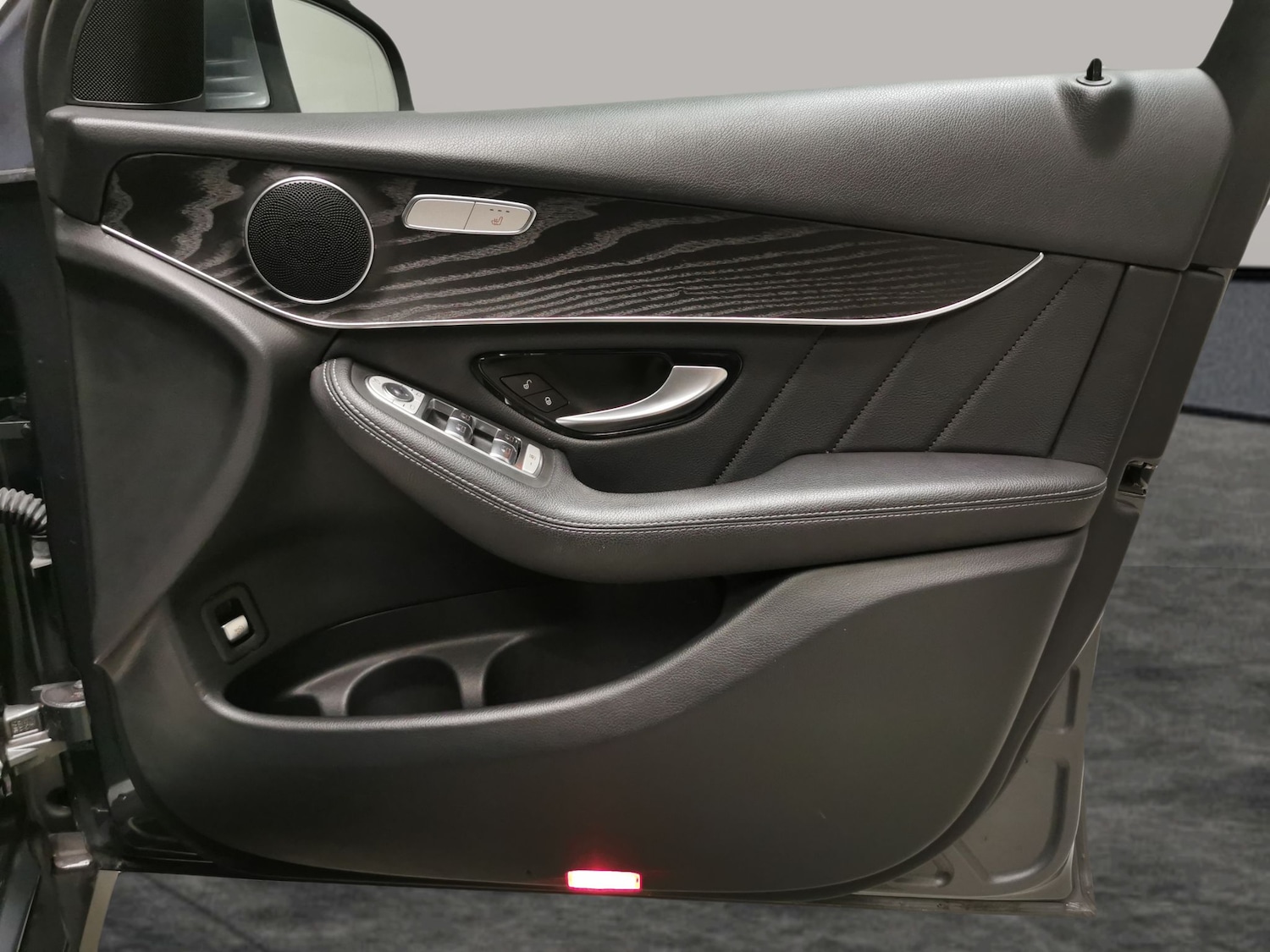 Used Mercedes-Benz GLC 2018 for sale - 76392140: Photo 37