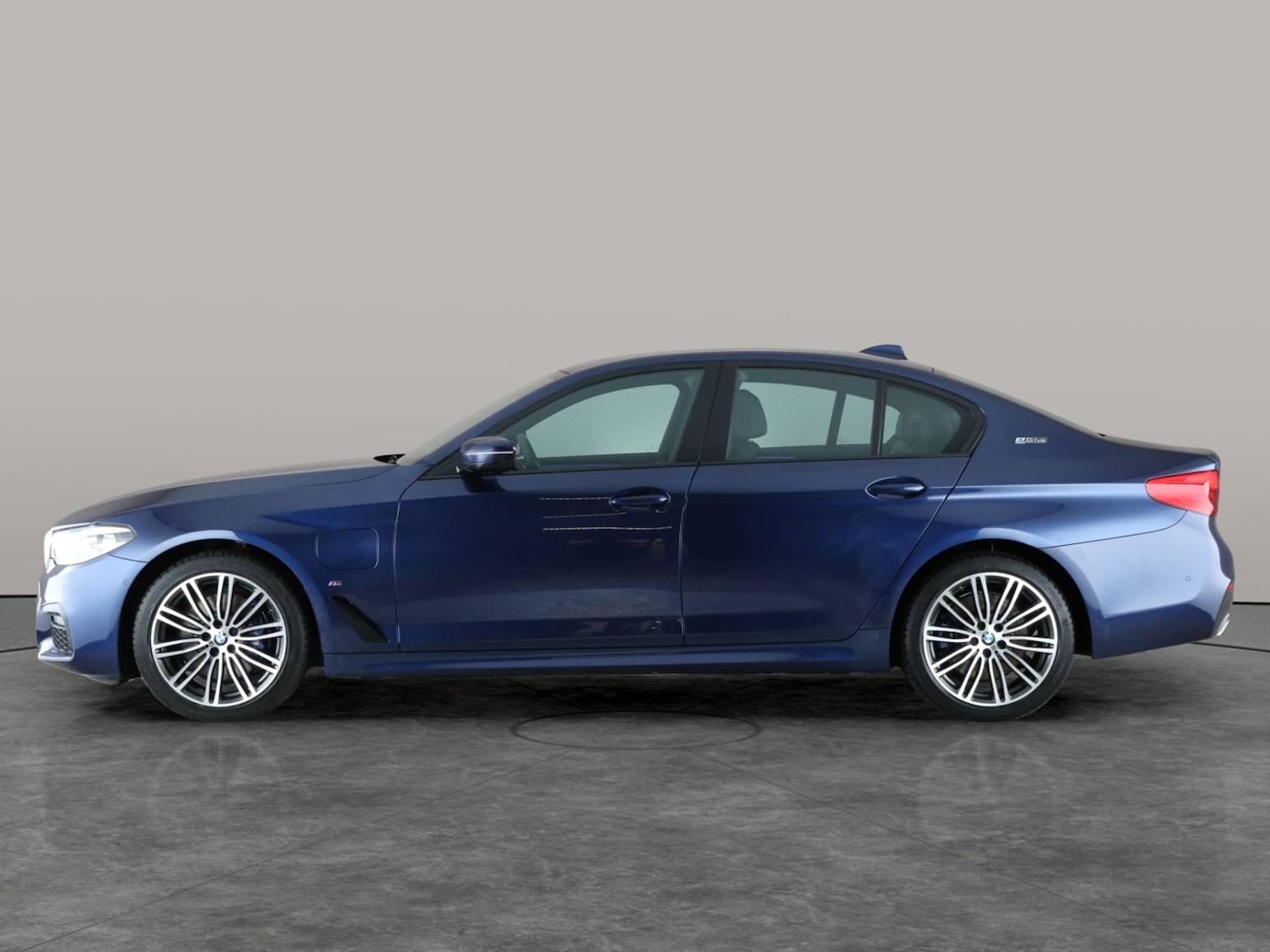 Used BMW 5 Series 2018 for sale - 77296533: Photo 14