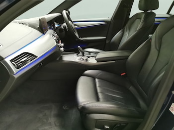 Used BMW 5 Series 2018 for sale - 77296533: Photo