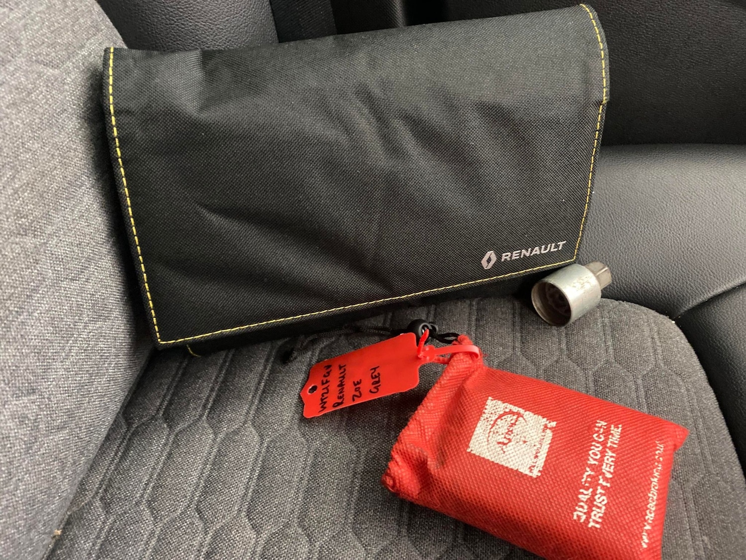 Used Renault Zoe 2021 for sale - 78133963: Photo 28