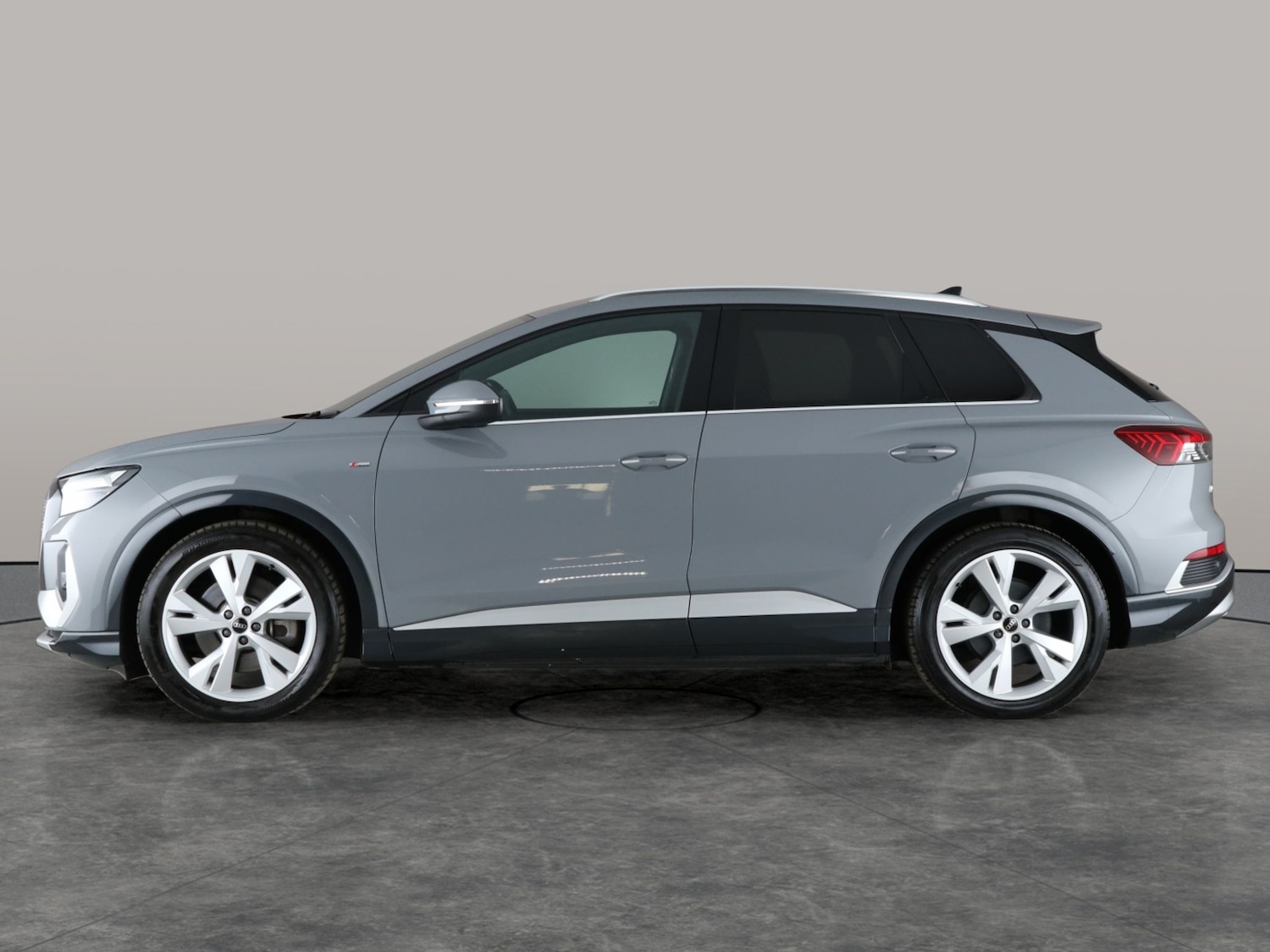 Used Audi Q4 e-tron 2022 for sale - 76704208: Photo 12