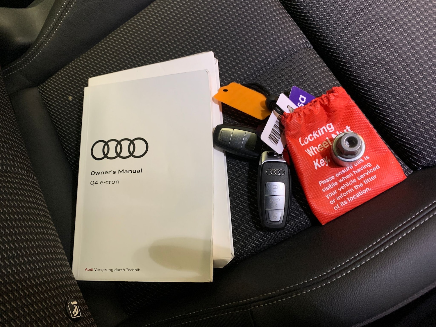 Used Audi Q4 e-tron 2022 for sale - 76704208: Photo 31