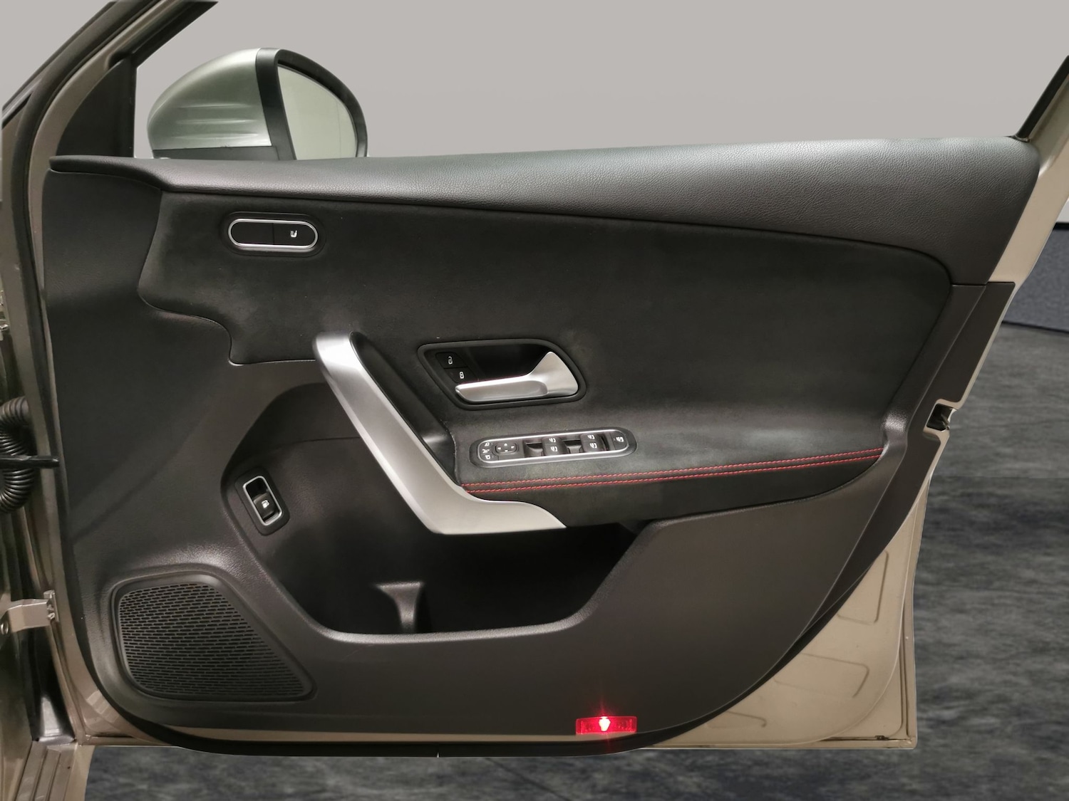 Used Mercedes-Benz A-Class 2020 for sale - 76777852: Photo 32