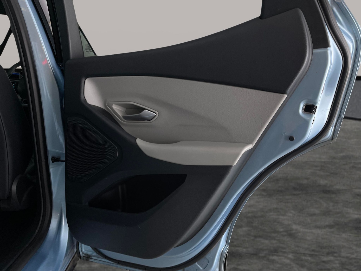 Used Ford Explorer 2024 for sale - 77702957: Photo 41