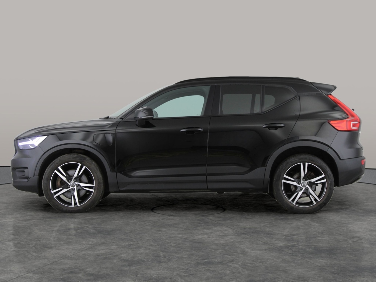 Used Volvo XC40 for sale - 77180375: Photo 13