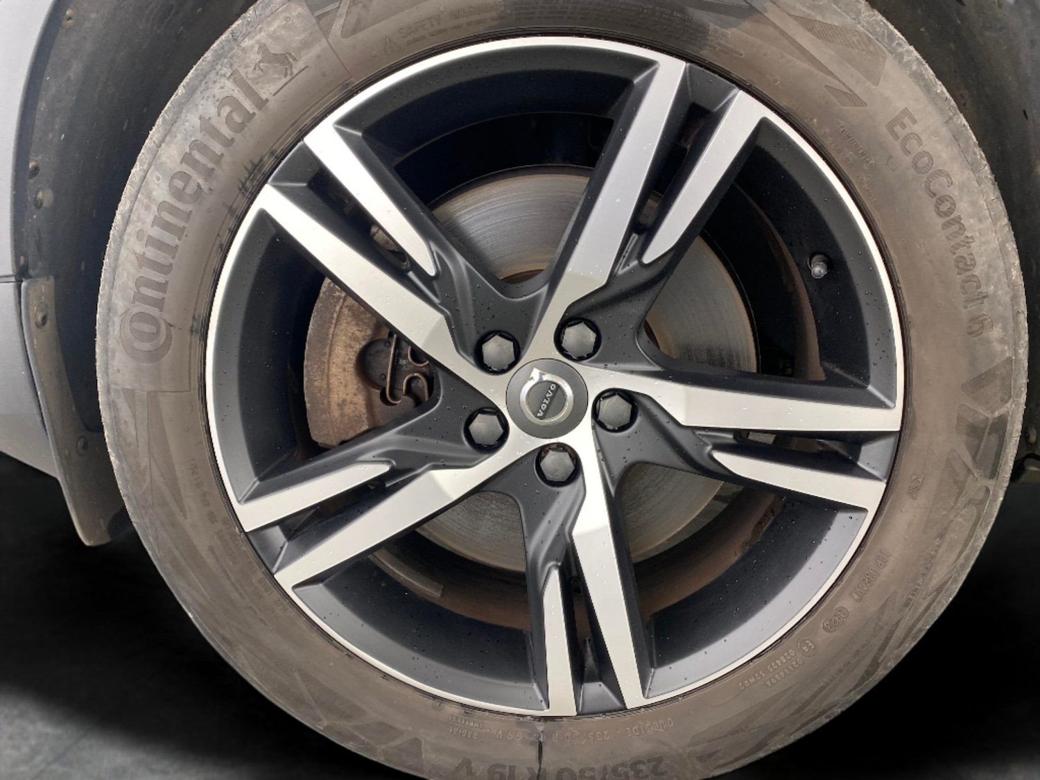 Used Volvo XC40 for sale - 77180375: Photo 17