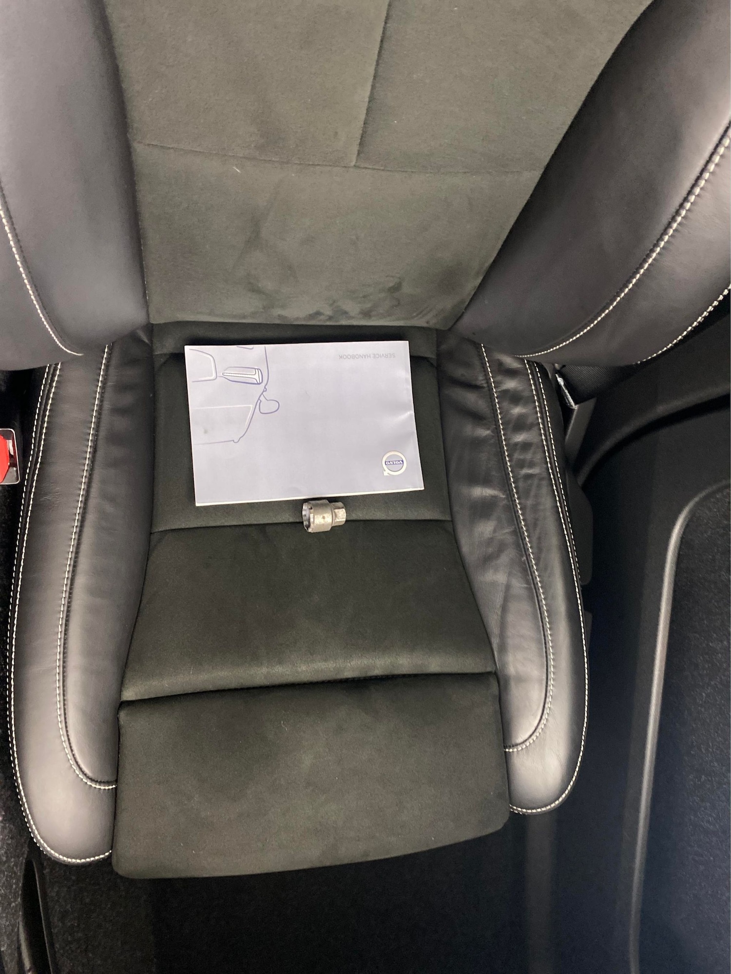 Used Volvo XC40 for sale - 77180375: Photo 26