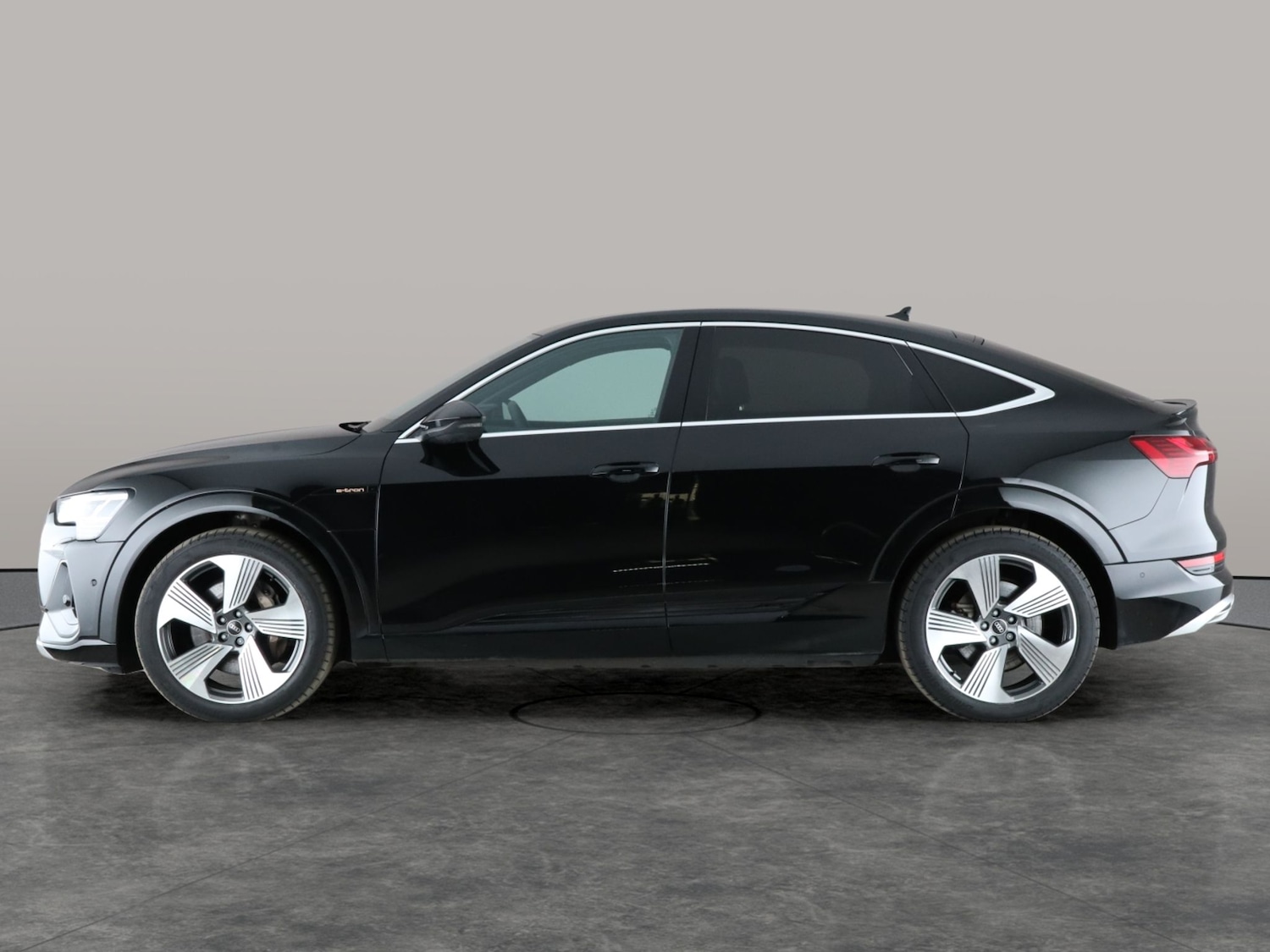 Used Audi e-tron 2022 for sale - 76173448: Photo 17