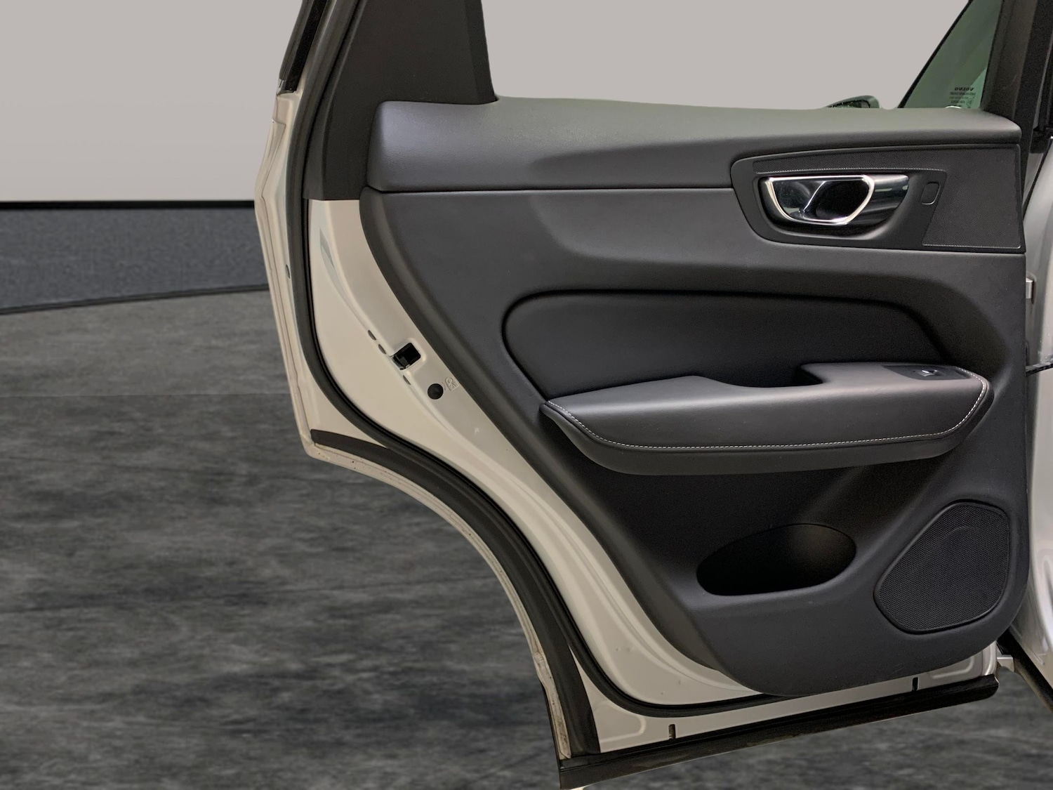 Used Volvo XC60 2019 for sale - 76928359: Photo 28