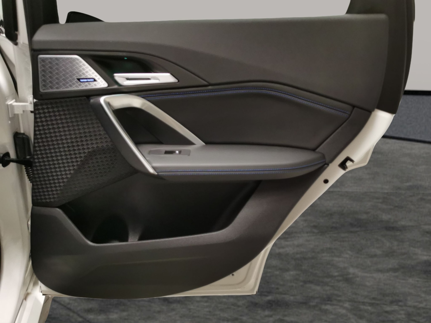 Used BMW iX1 2023 for sale - 76290664: Photo 36