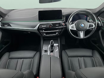 Used BMW 5 Series 2022 for sale - 77134507: Photo