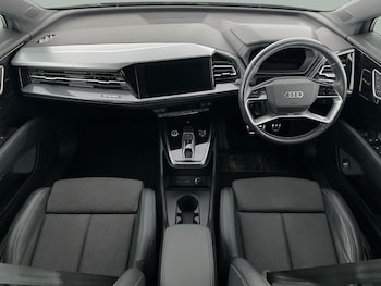 Used Audi Q4 e-tron 2021 for sale - 76128777: Photo