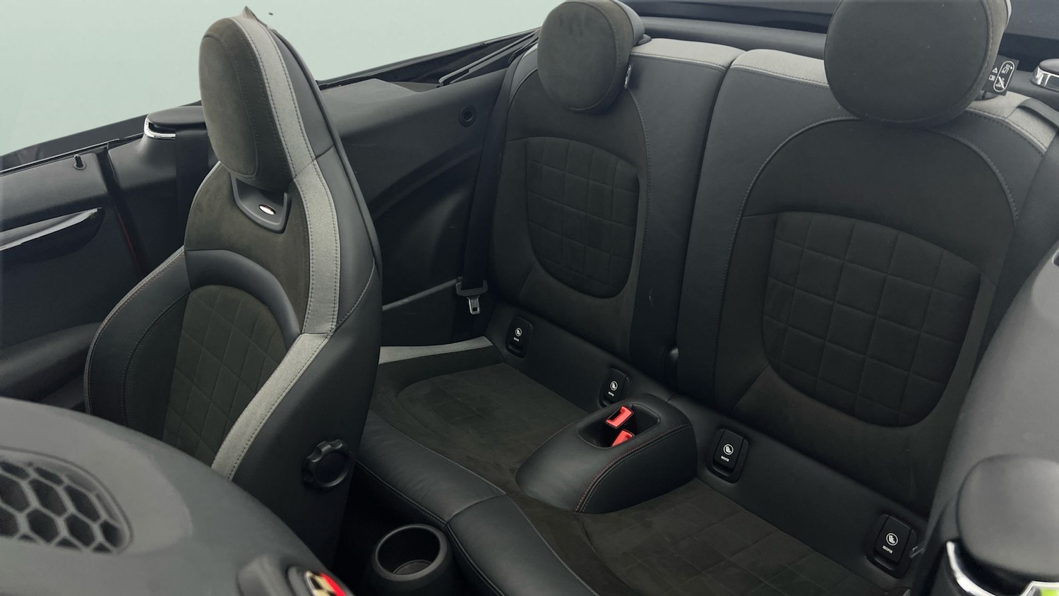 Used MINI Convertible 2019 for sale - 77248504: Photo 17