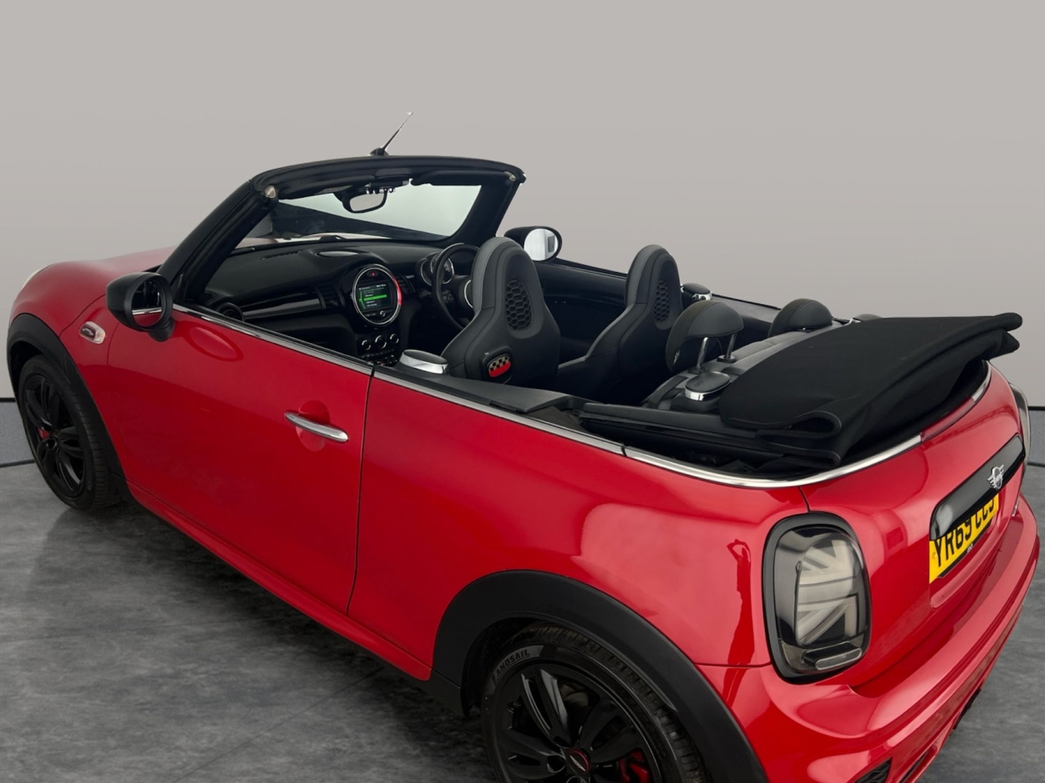 Used MINI Convertible 2019 for sale - 77248504: Photo 24