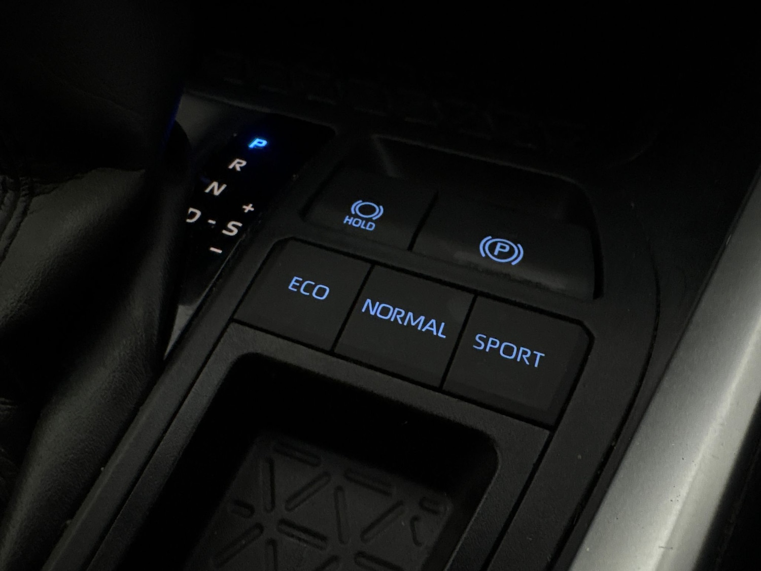 Used Toyota RAV4 2021 for sale - 76895047: Photo 18