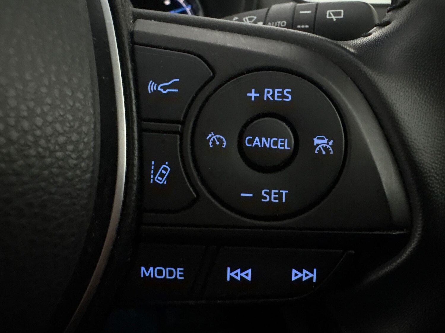 Used Toyota RAV4 2021 for sale - 76895047: Photo 22