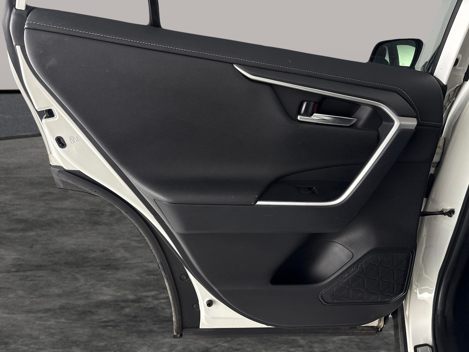 Used Toyota RAV4 2021 for sale - 76895047: Photo 31