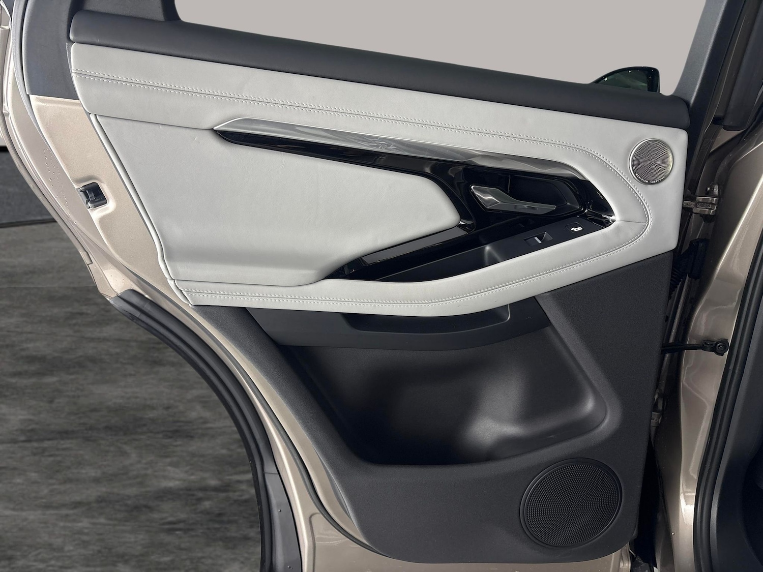 Used Land Rover Range Rover Evoque 2021 for sale - 76980468: Photo 39