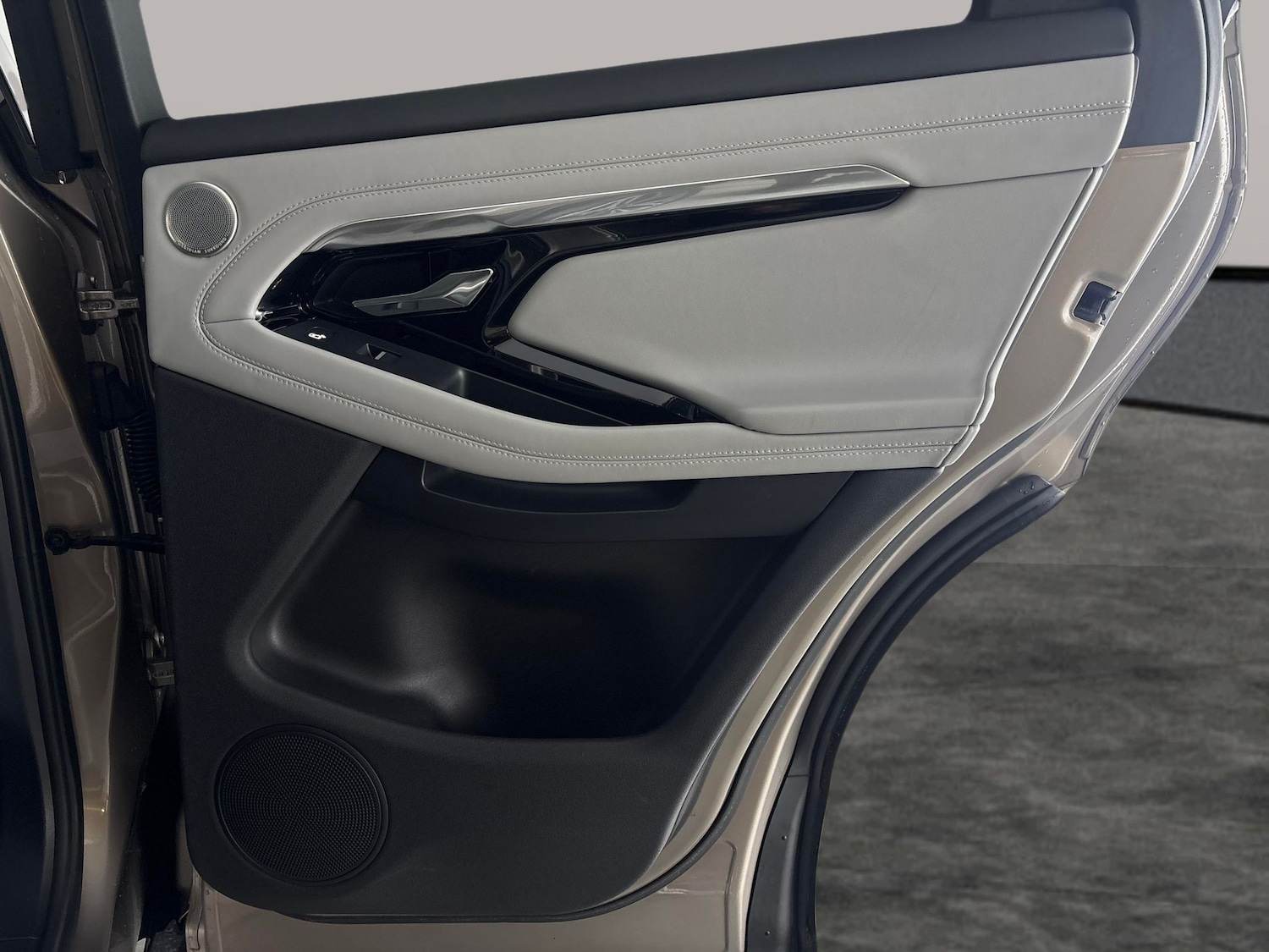 Used Land Rover Range Rover Evoque 2021 for sale - 76980468: Photo 40