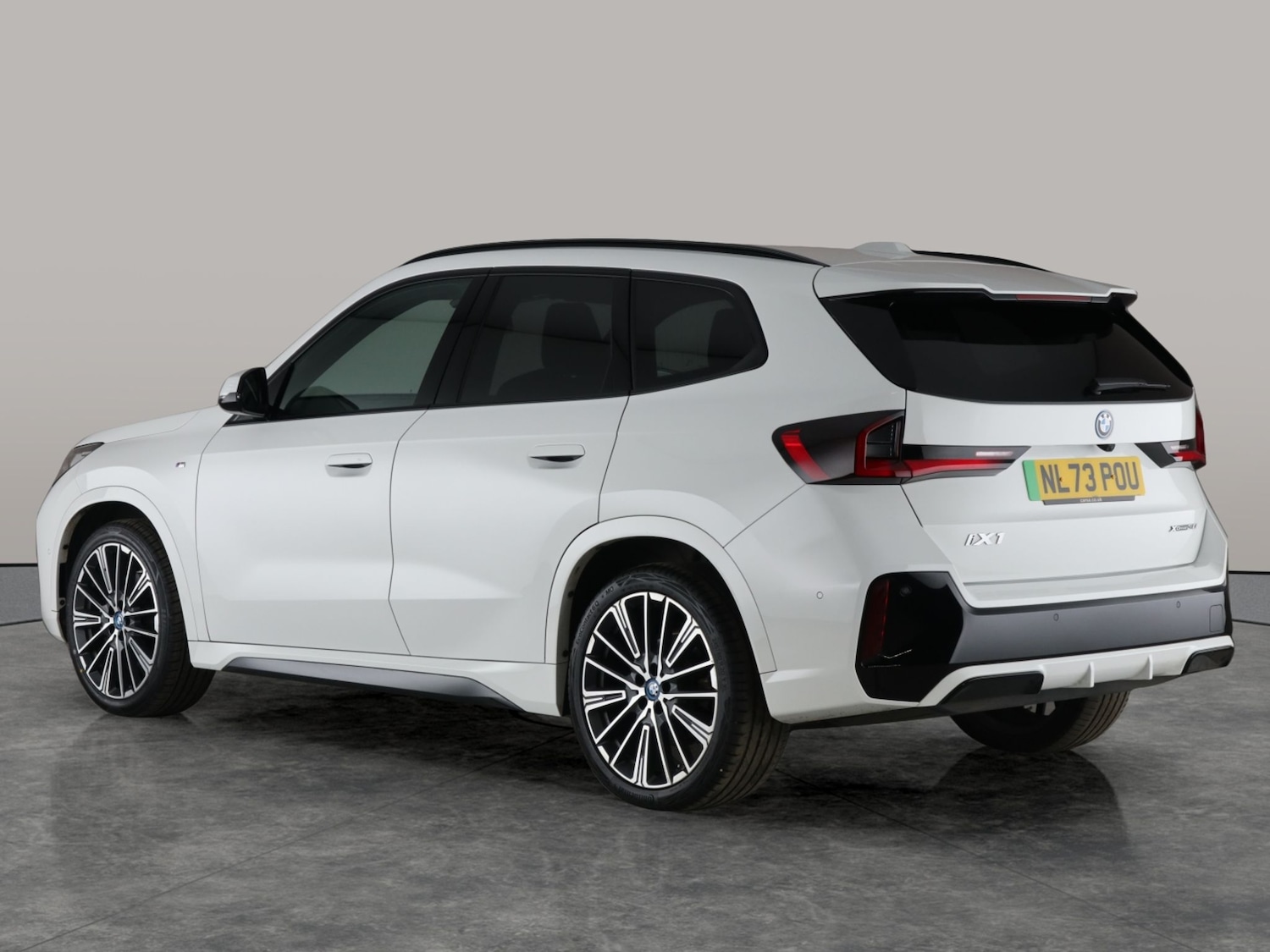 Used BMW iX1 2023 for sale - 77095621: Photo 13