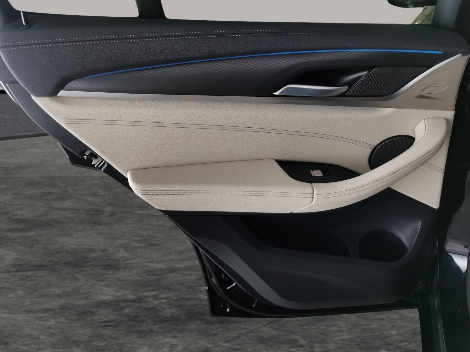 Used BMW iX3 2024 for sale - 76847532: Photo 42