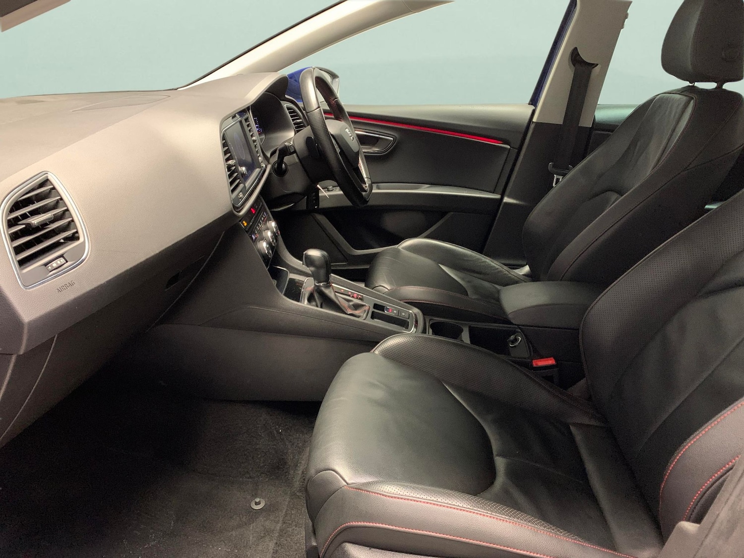 Used SEAT Leon 2019 for sale - 76766637: Photo 4