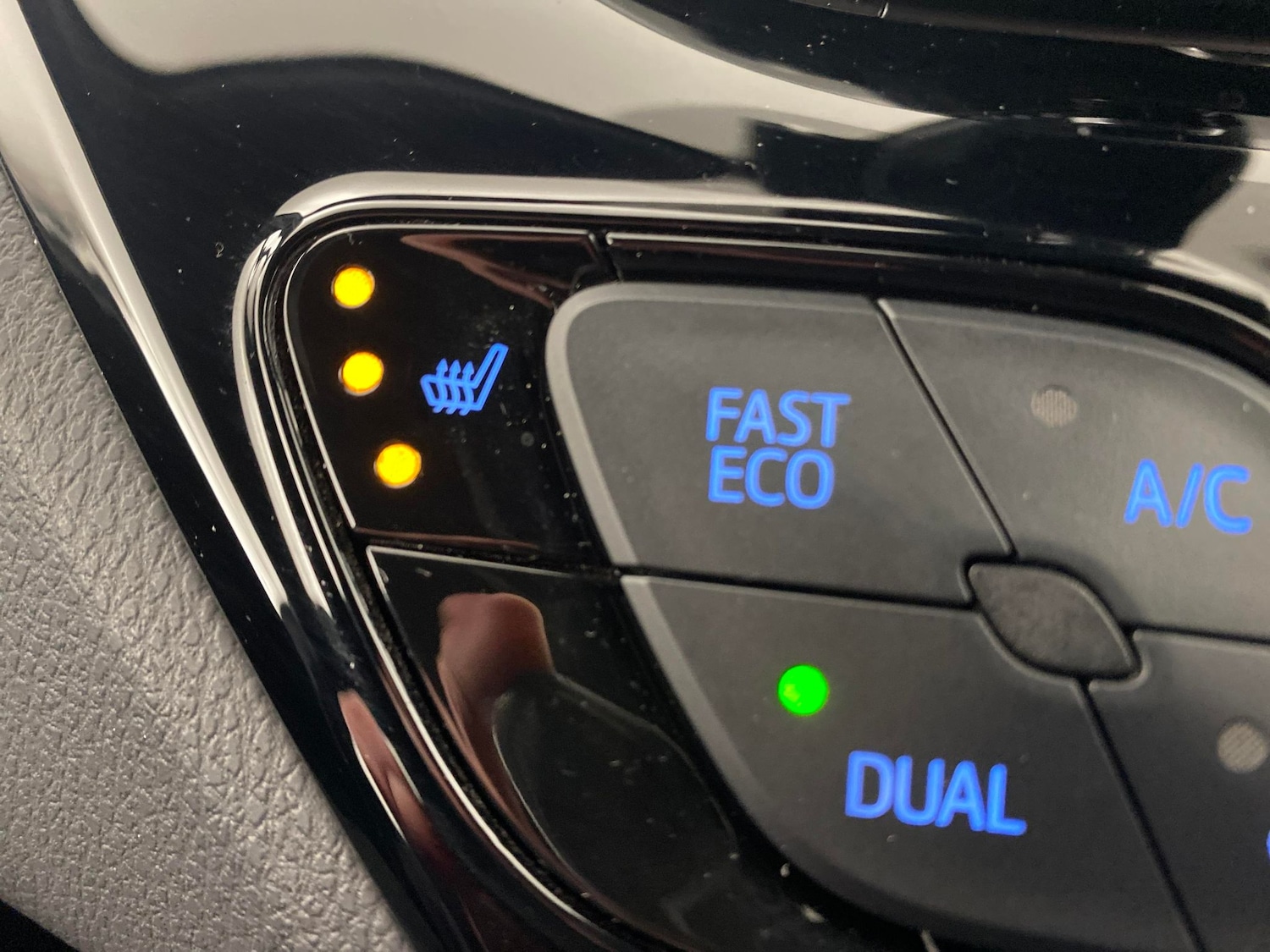 Used Toyota C-HR 2020 for sale - 76719892: Photo 18