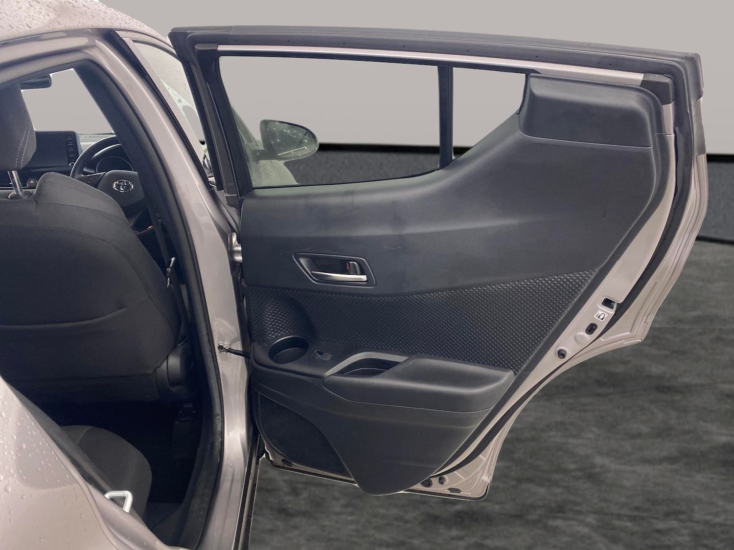 Used Toyota C-HR 2020 for sale - 76719892: Photo 27