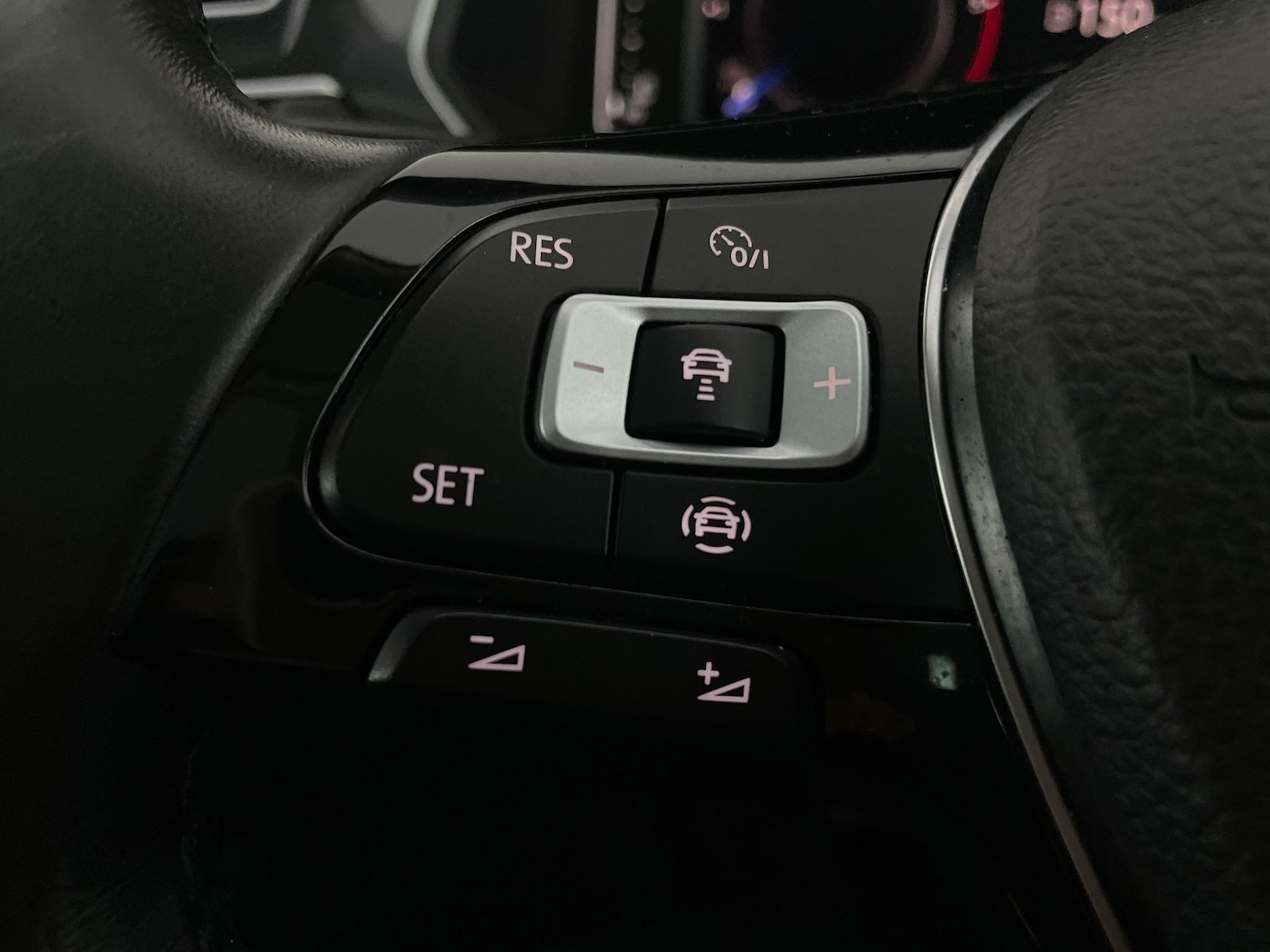 Used Volkswagen Tiguan 2020 for sale - 76933490: Photo 23