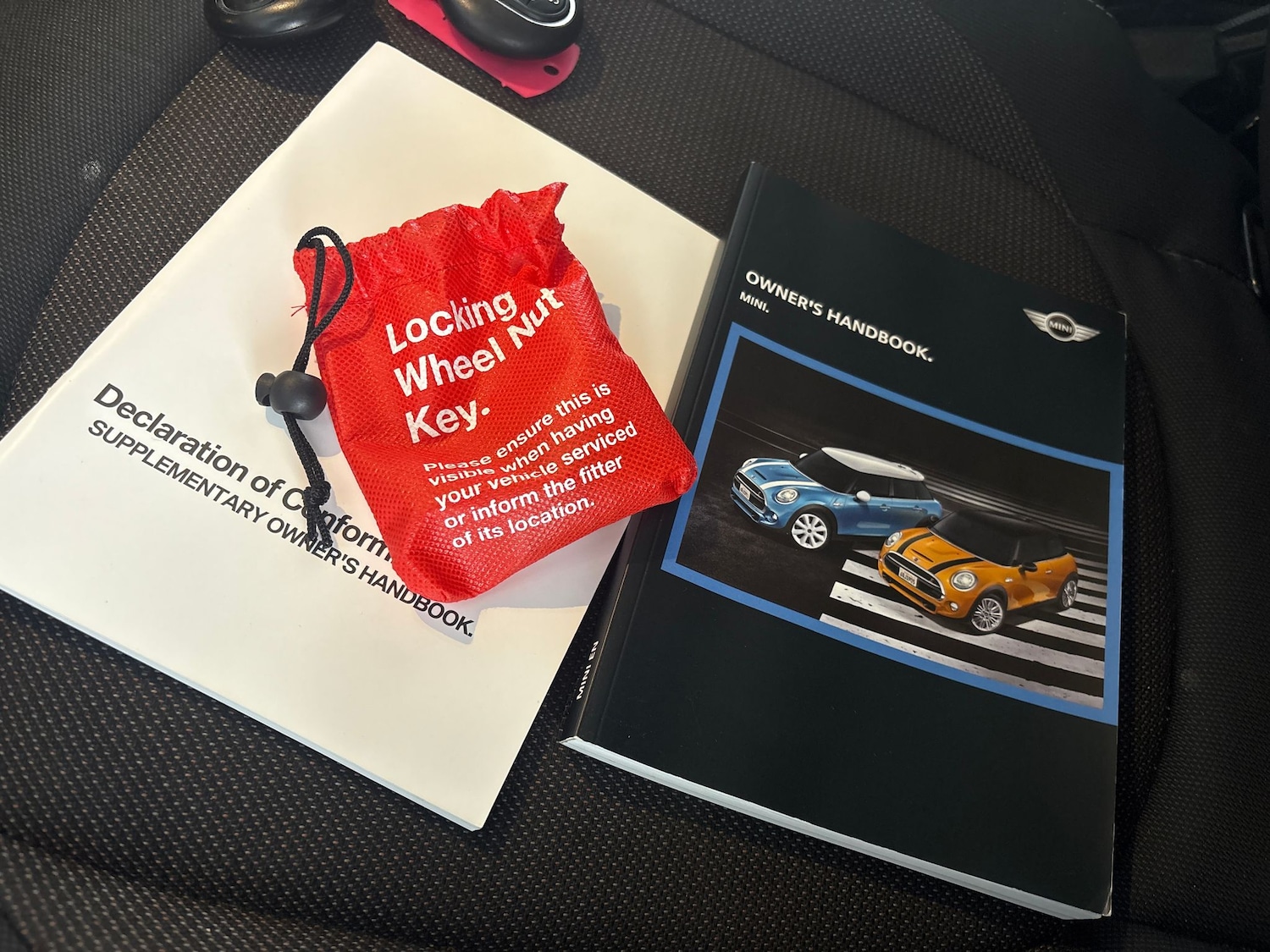 Used MINI Hatch 2017 for sale - 76240943: Photo 6