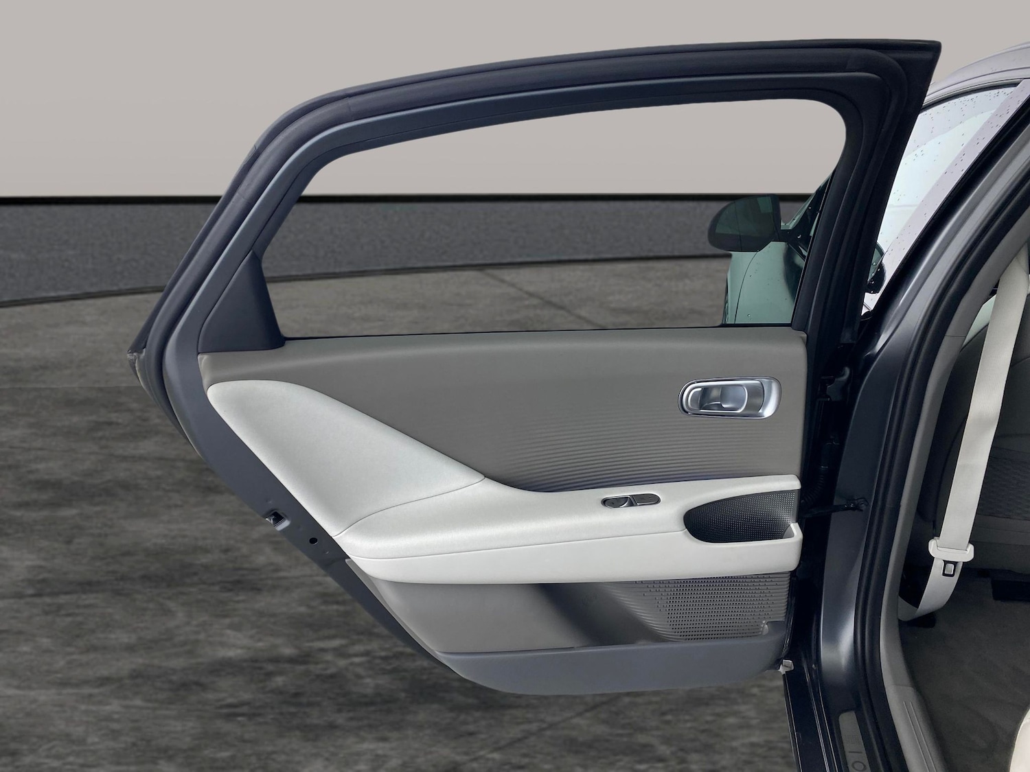 Used Hyundai IONIQ 6 2023 for sale - 76566087: Photo 32