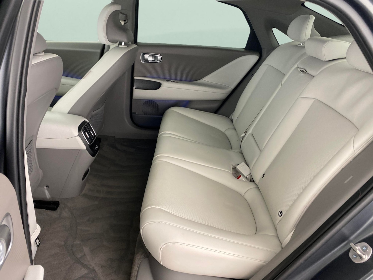 Used Hyundai IONIQ 6 2023 for sale - 76566087: Photo 33