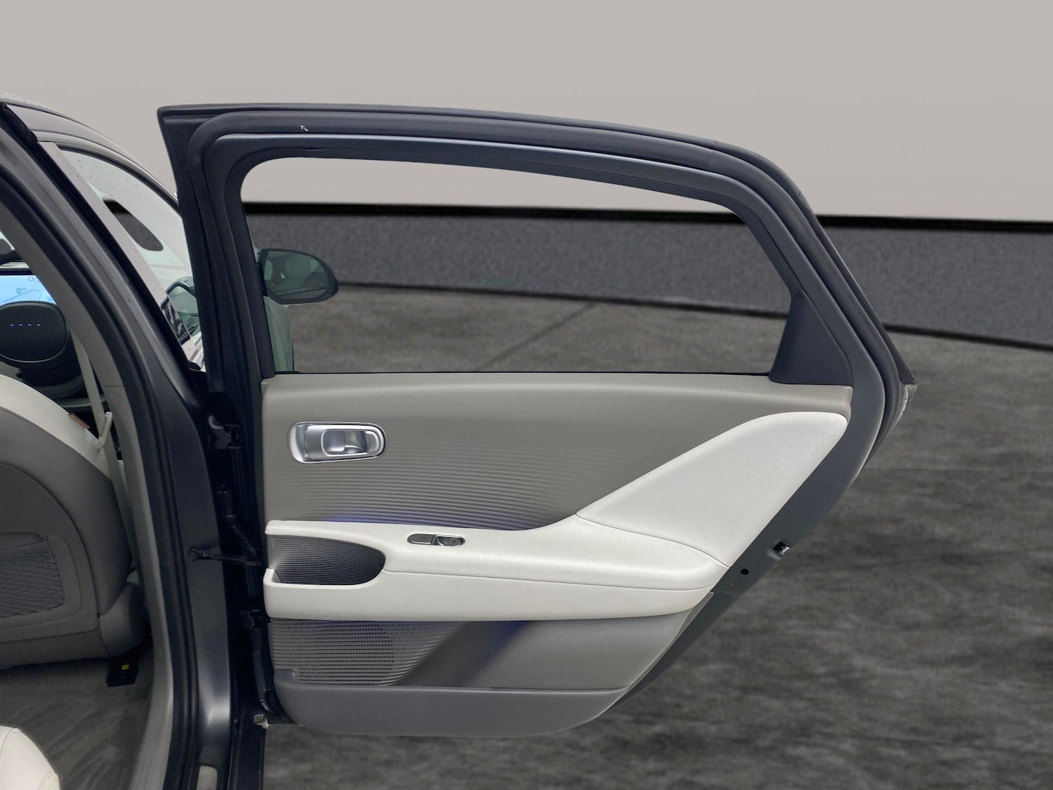 Used Hyundai IONIQ 6 2023 for sale - 76566087: Photo 34