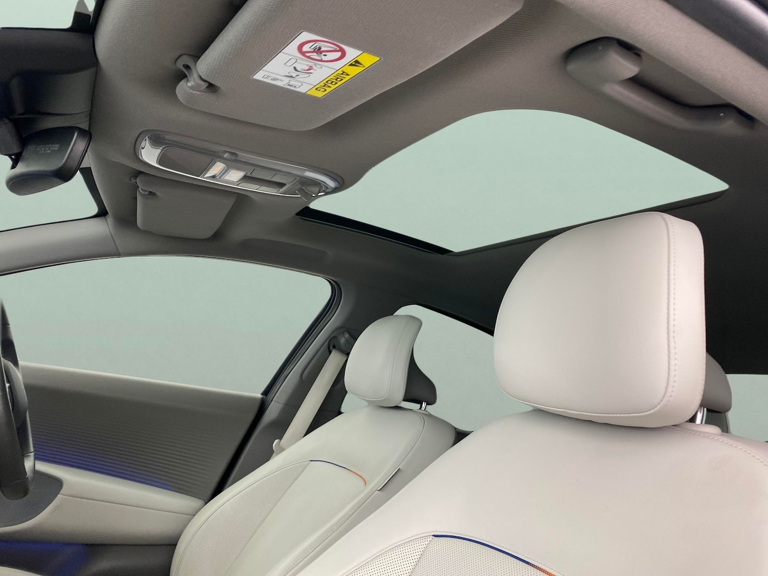 Used Hyundai IONIQ 6 2023 for sale - 76566087: Photo 5