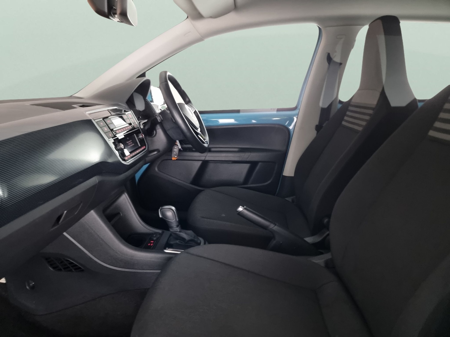 Used Volkswagen up! 2022 for sale - 76475417: Photo 4