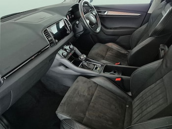 Used Skoda Karoq 2023 for sale - 77911637: Photo