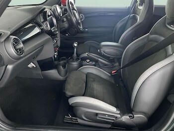 Used MINI Hatch 2020 for sale - 75639643: Photo