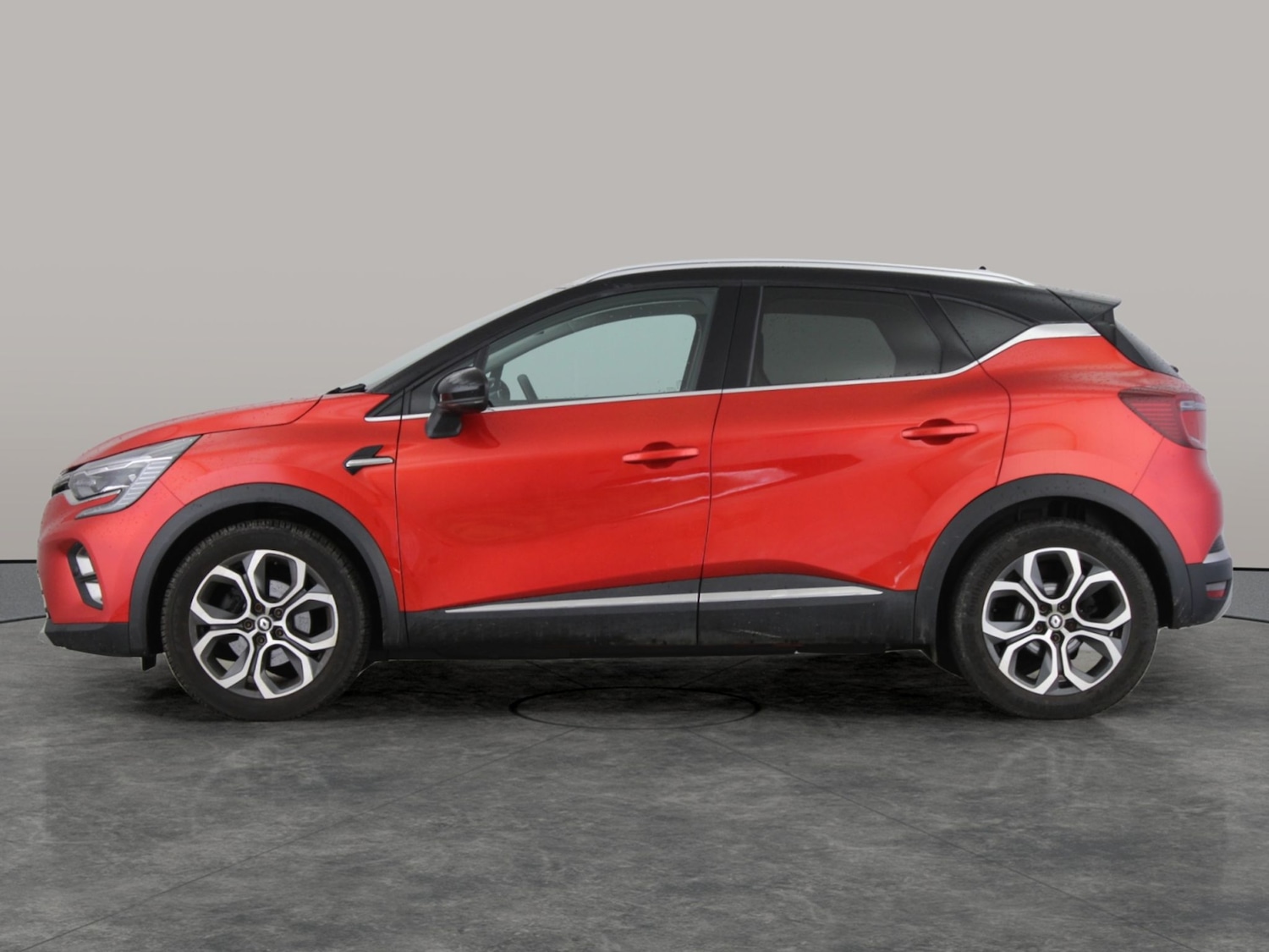 Used Renault Captur 2021 for sale - 77354152: Photo 13