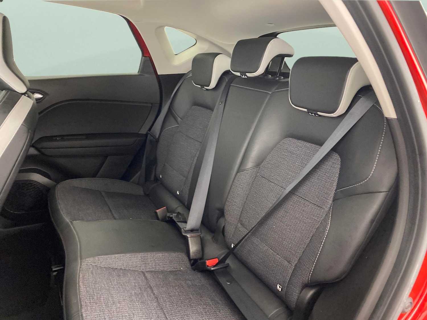 Used Renault Captur 2021 for sale - 77354152: Photo 23