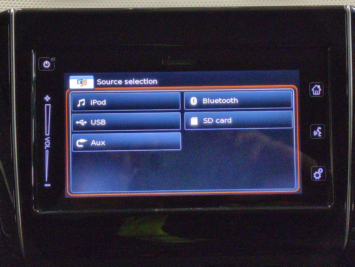 Used Suzuki Swift 2022 for sale - 77932395: Photo 14