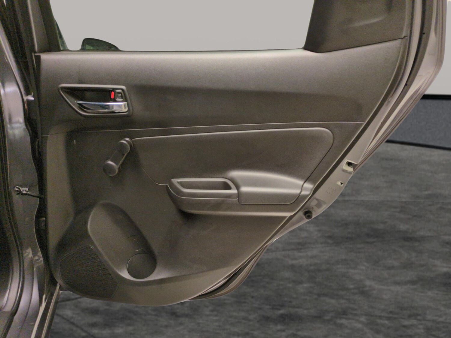 Used Suzuki Swift 2022 for sale - 77932395: Photo 24